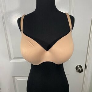 Victoria’s Secret Seamless Tan Bra Size 36DDD CB-